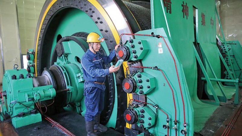 凿岩机钻孔直径范围：如何根据工况选择合适型号
